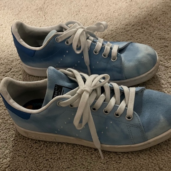 Rare Adidas Stan Smith HOLI Sneakers. Can be for a male or female. - Picture 3 of 6